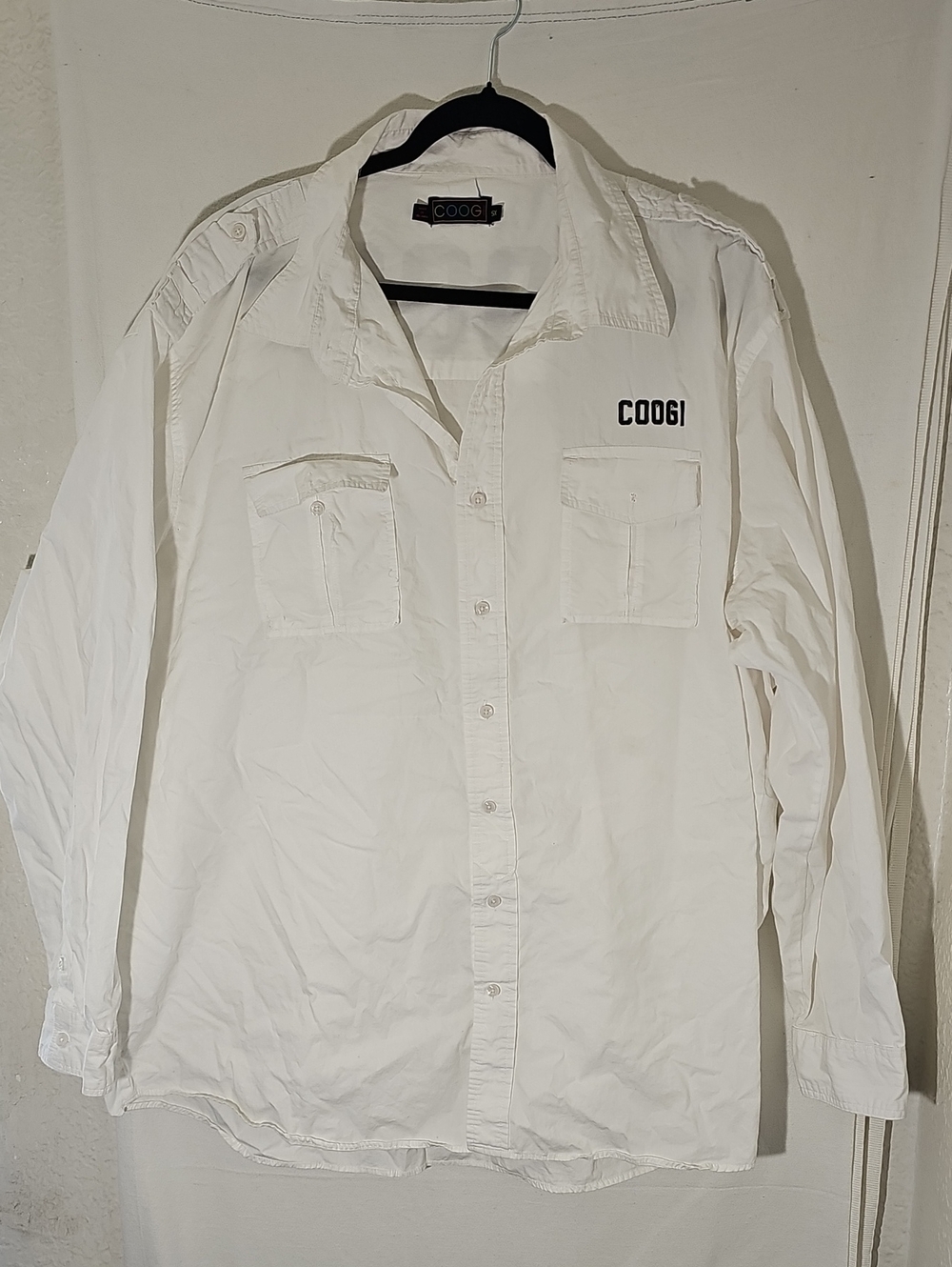 COOGI Men's White Long-Sleeve Button-Down Shirt with Chest Pockets